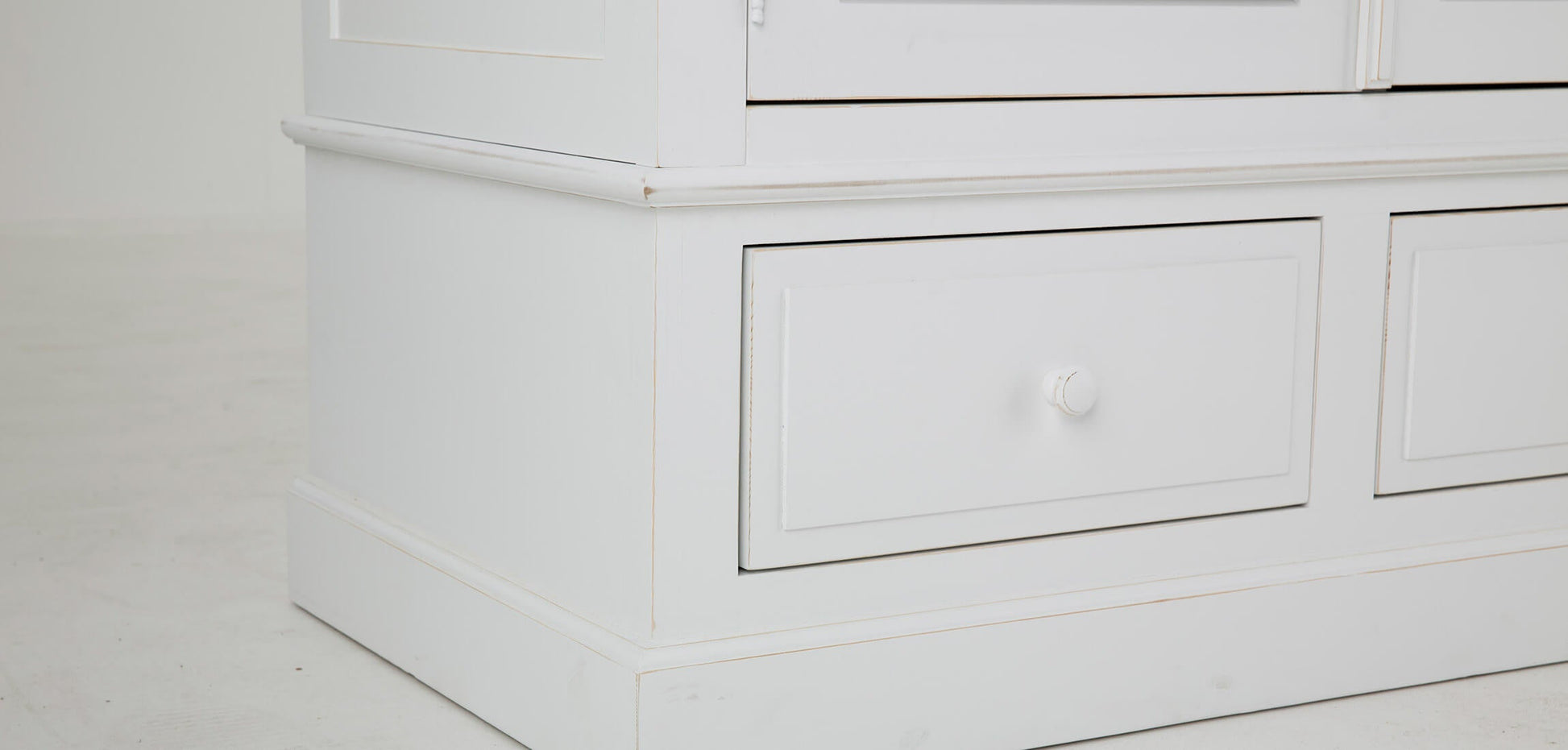 Flamant Marie wardrobe