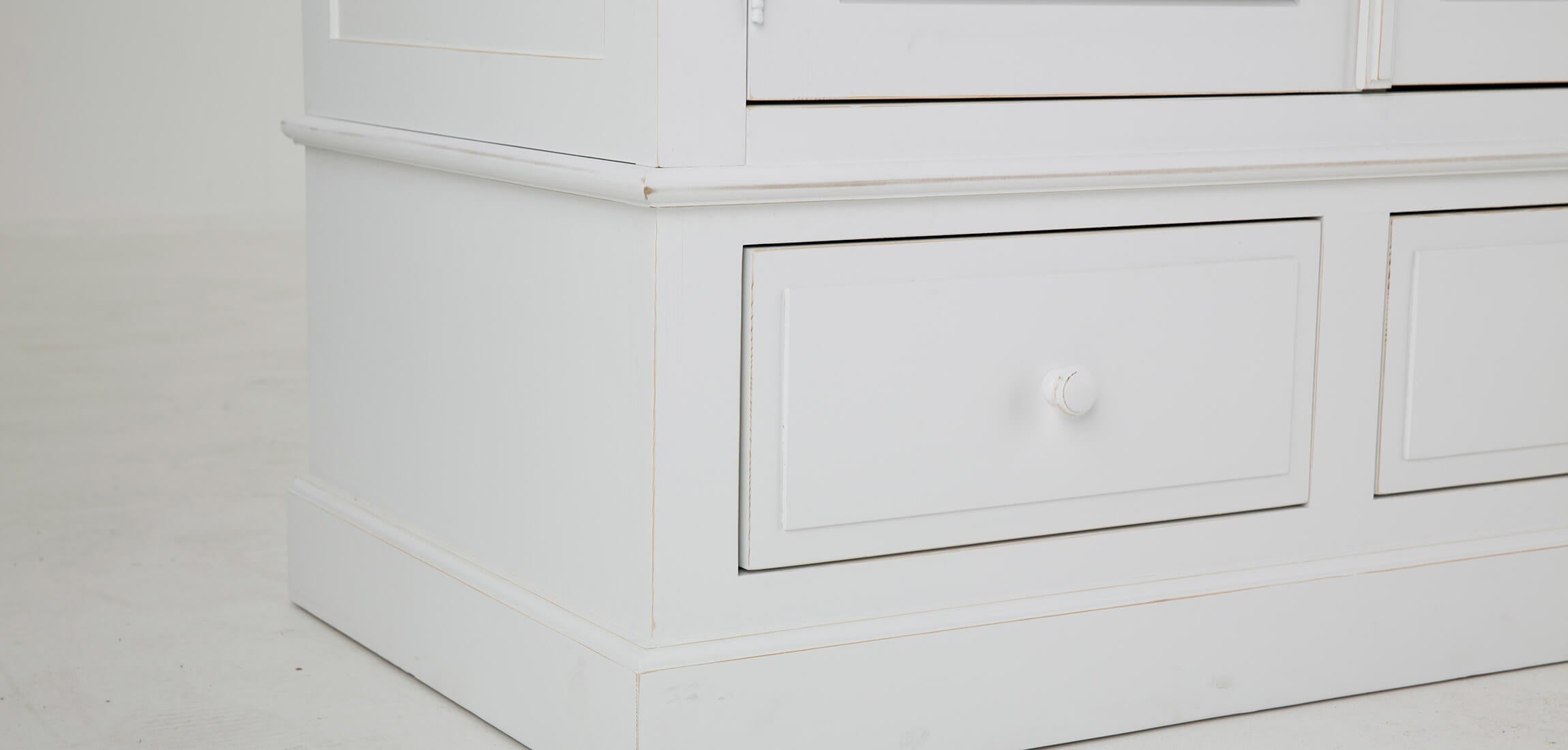 Flamant Marie wardrobe