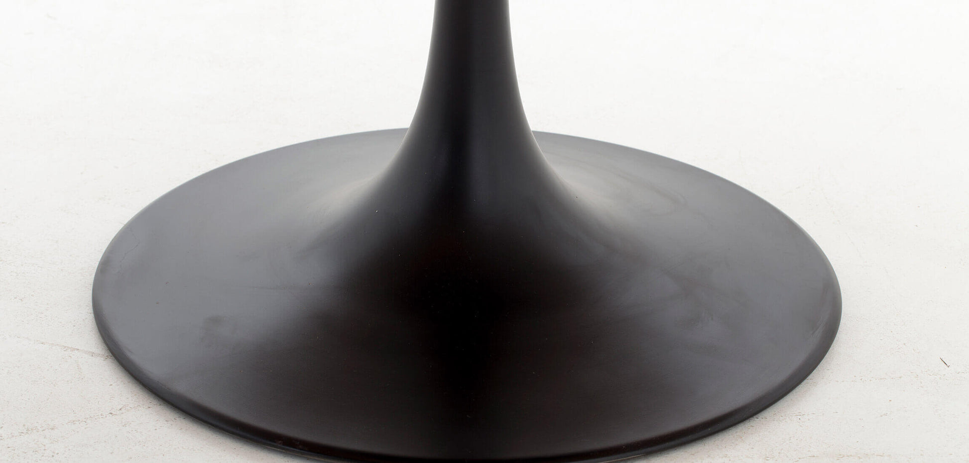 Flamant Aboah Dining Table