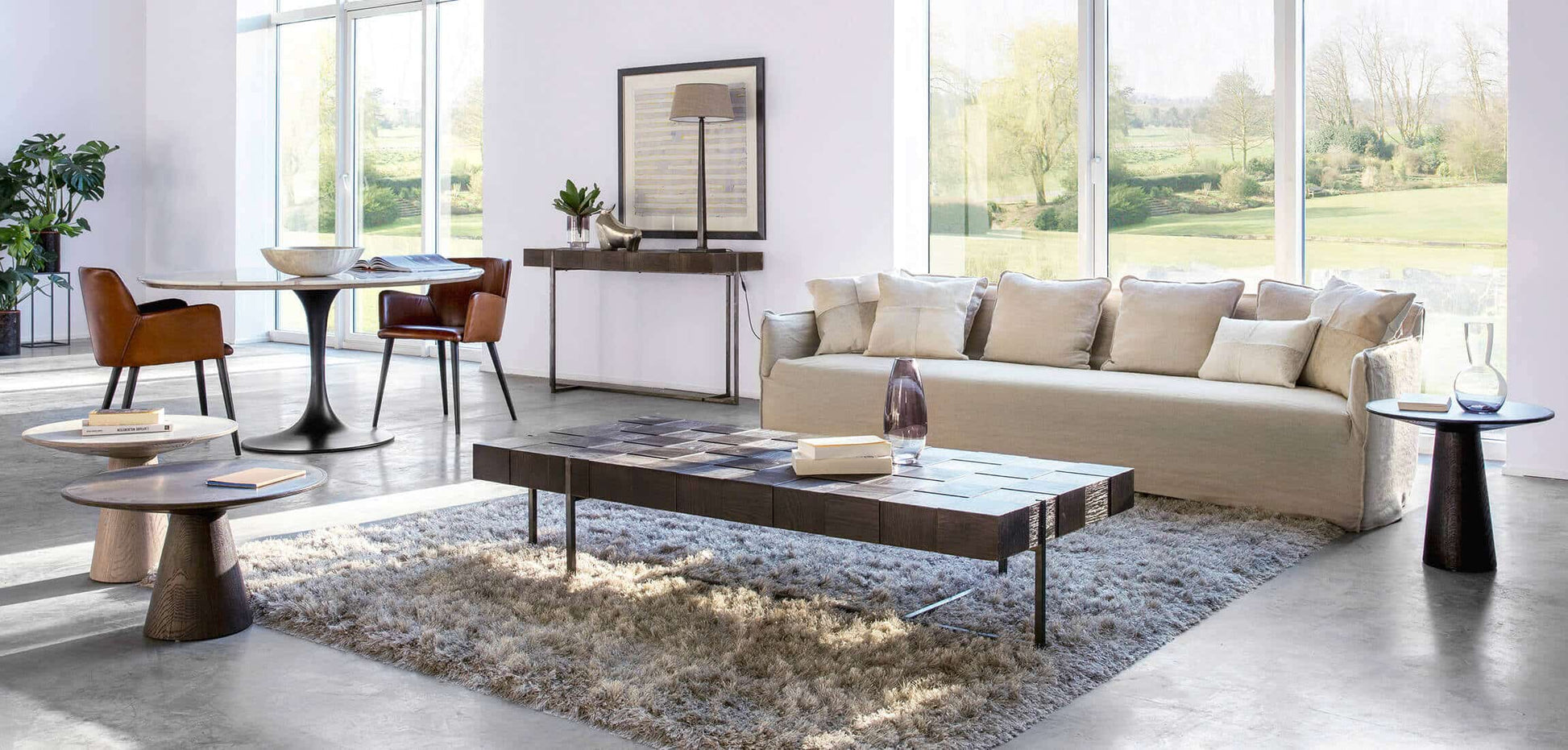 Flamant Aboah Dining Table