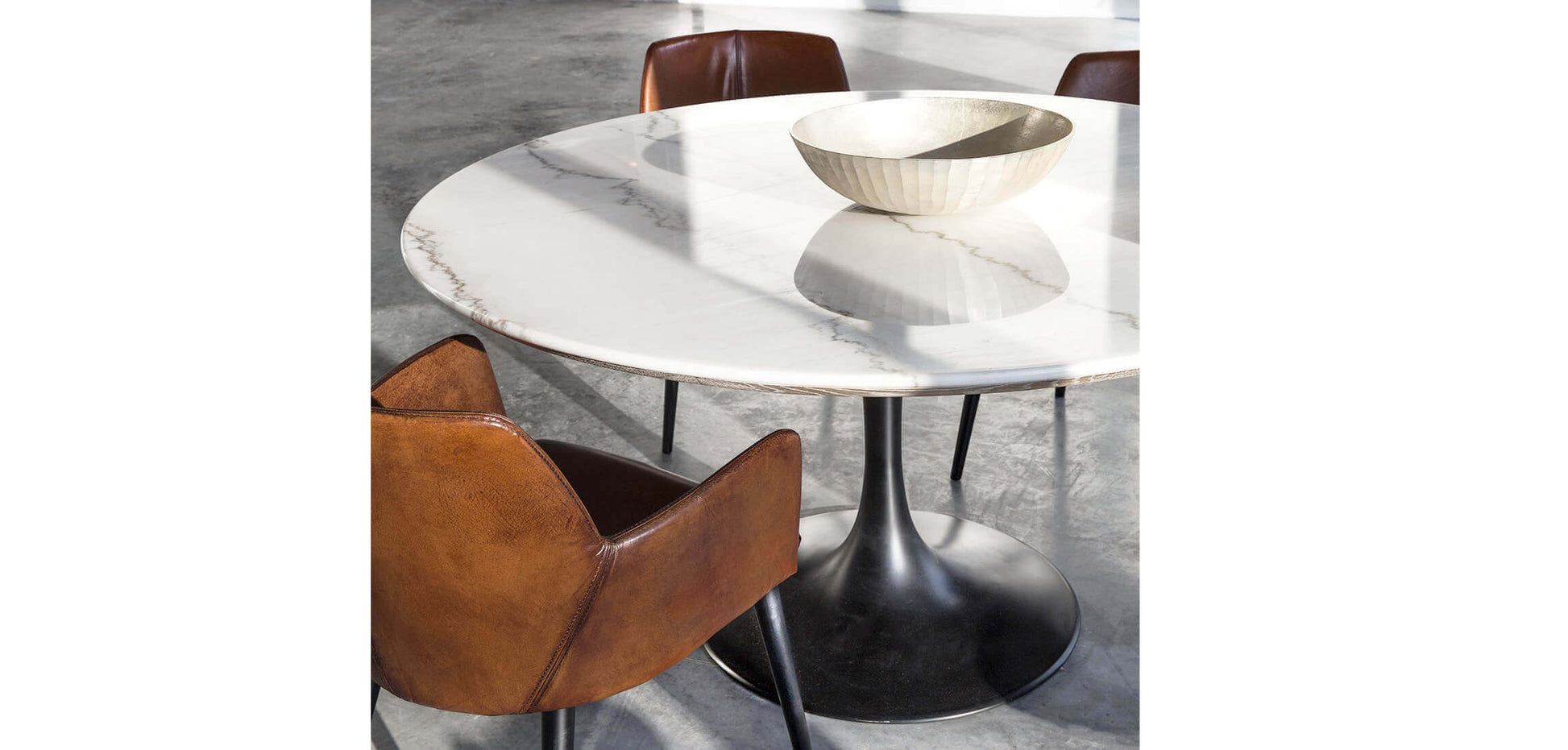 Flamant Aboah Dining Table