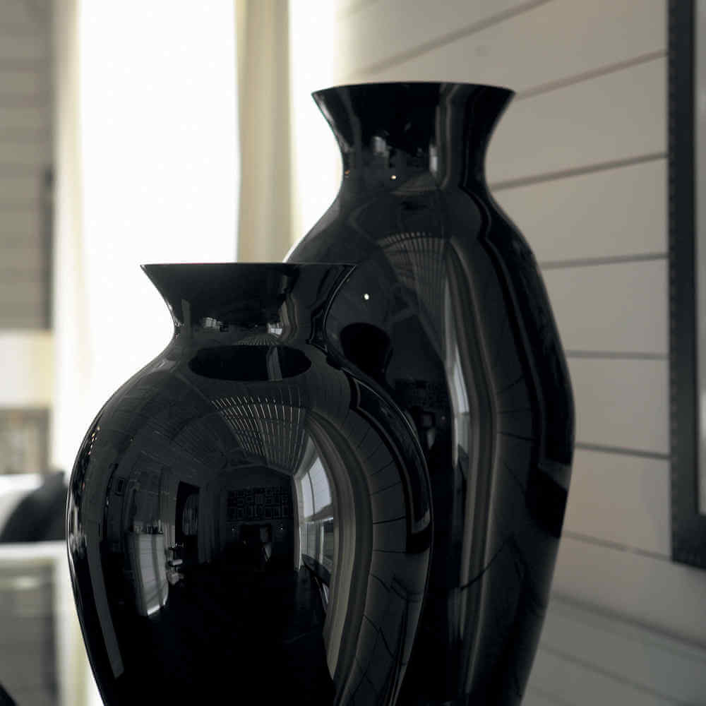Flamant intire vase black