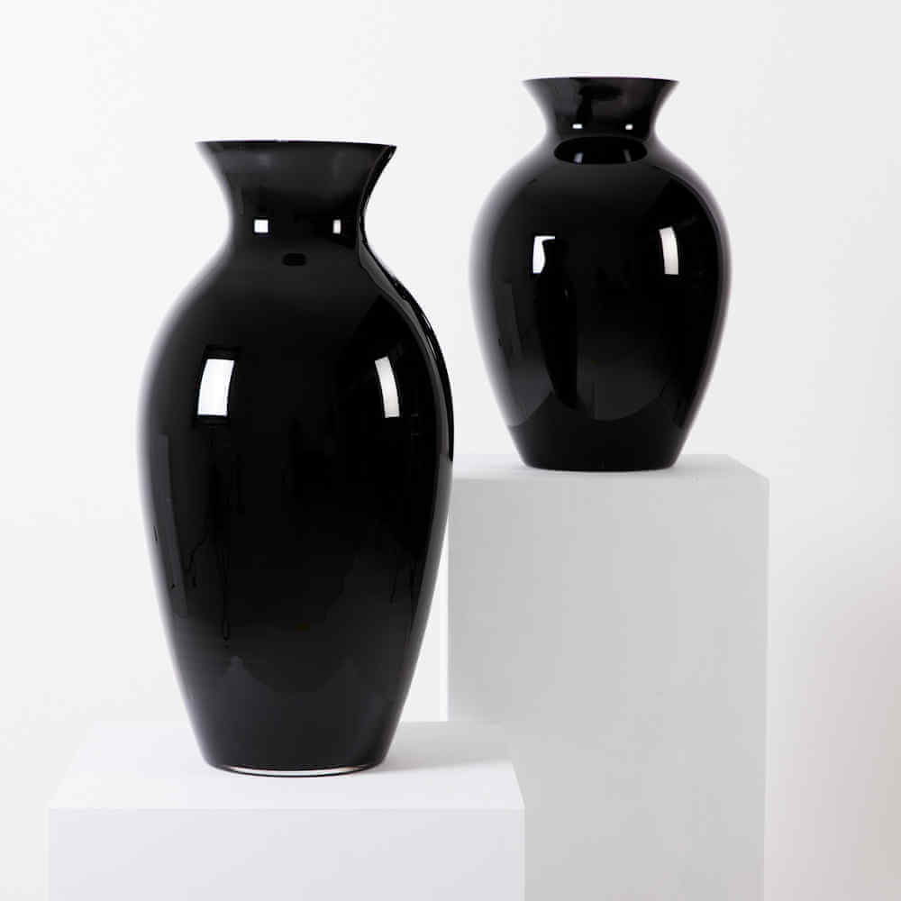 Flamant intire vase black