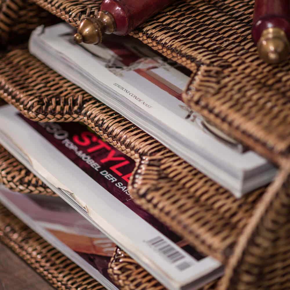 Flamant togo Magazine rack m