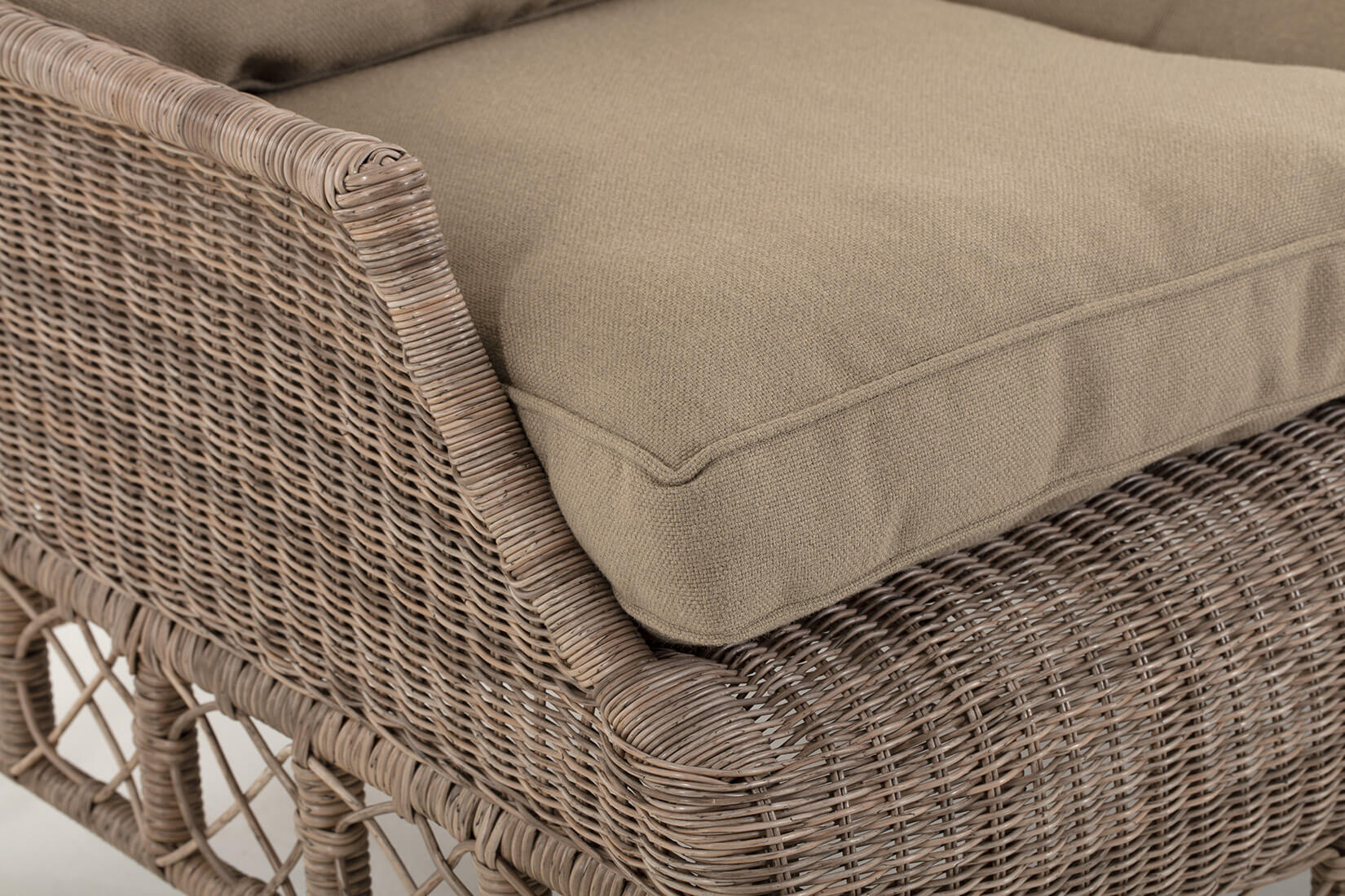 Flamant Empire garden sofa with cushions