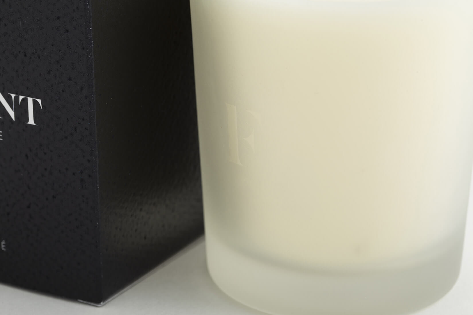 Flamant lin scented candle thé noir