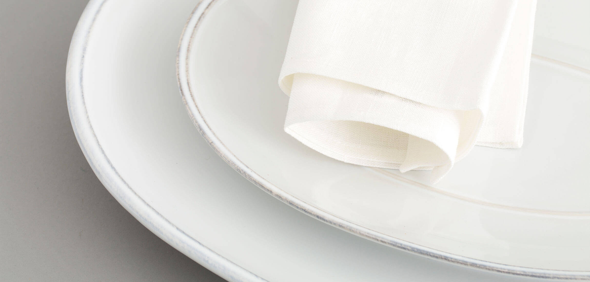 flamant Jille Ceramic collection, Oval tray 40cm