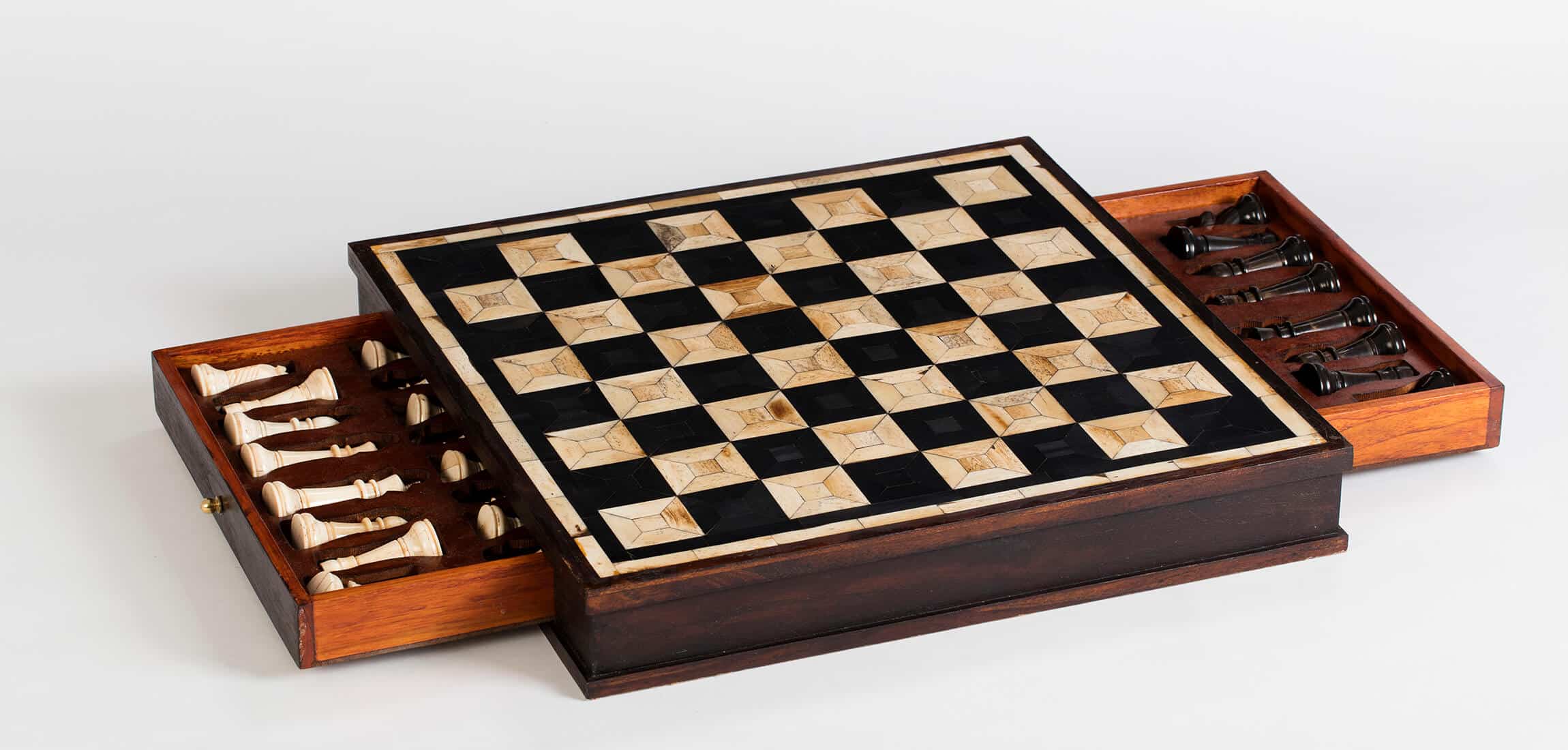 Flamant Crumpton Chess set