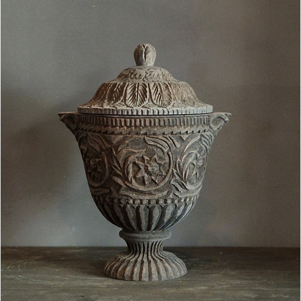 Luksa Amin wood carved pot with lid