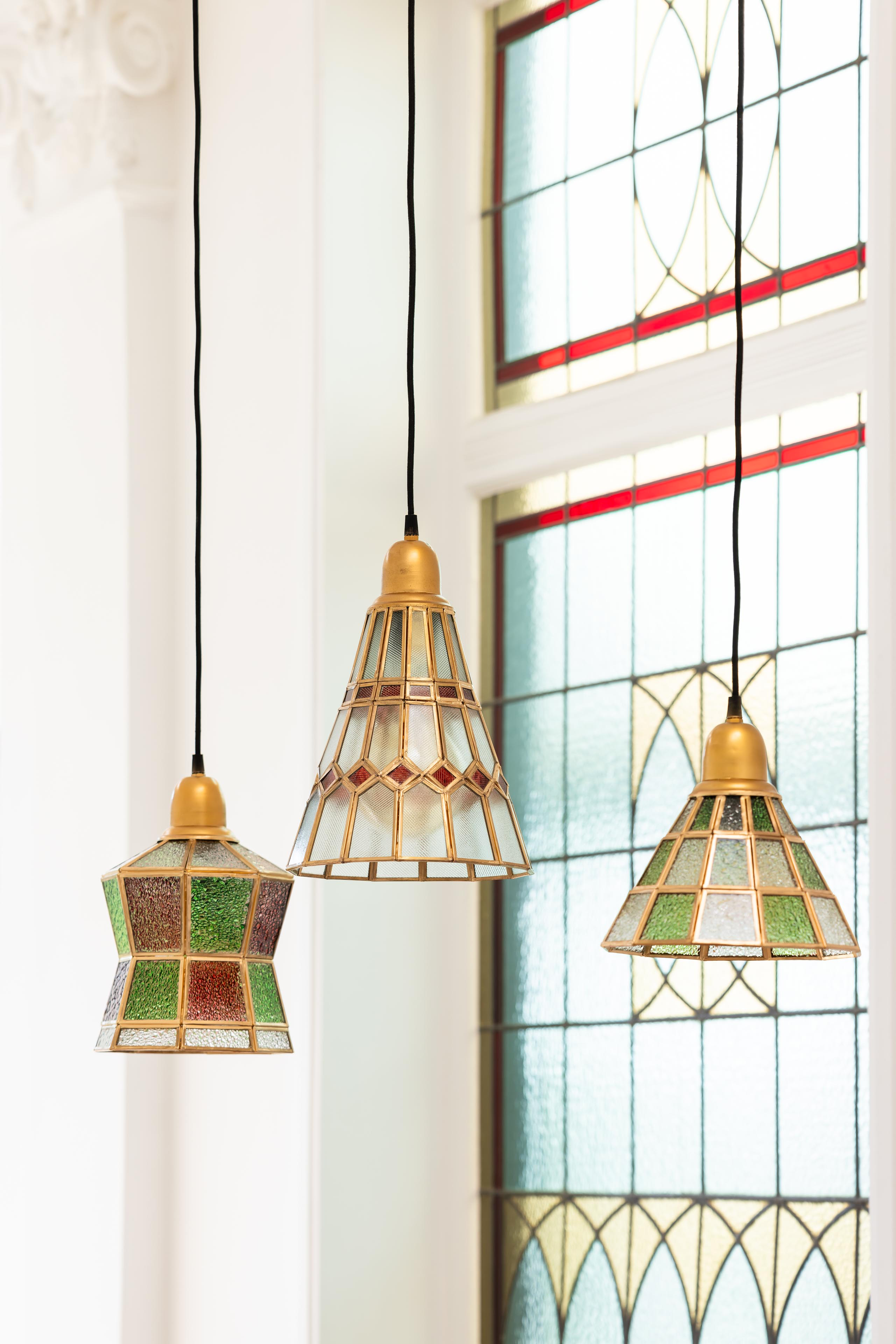 Conical hanging lamp burgundy Celistra