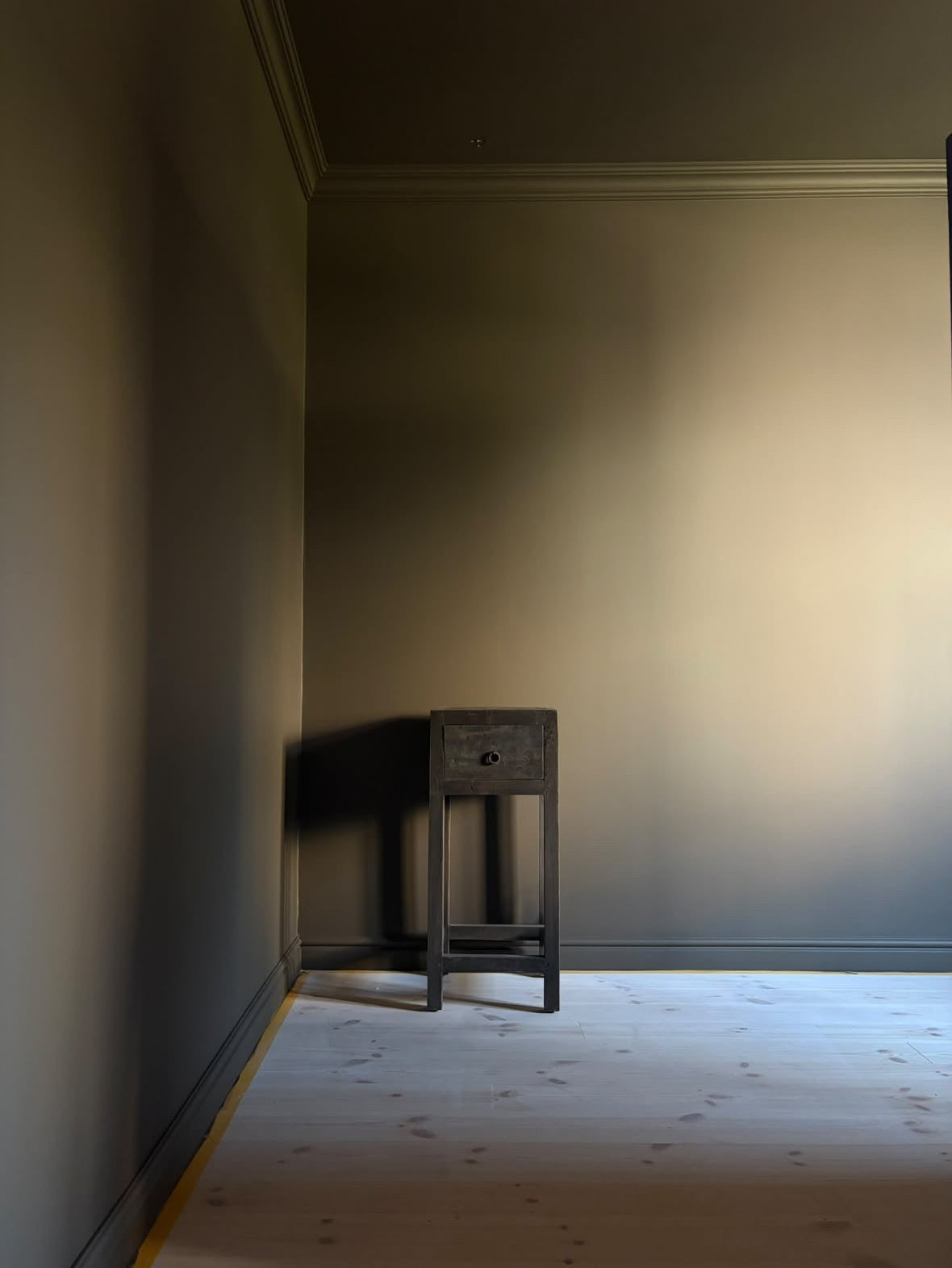 Luksa Night Stand 70 cm