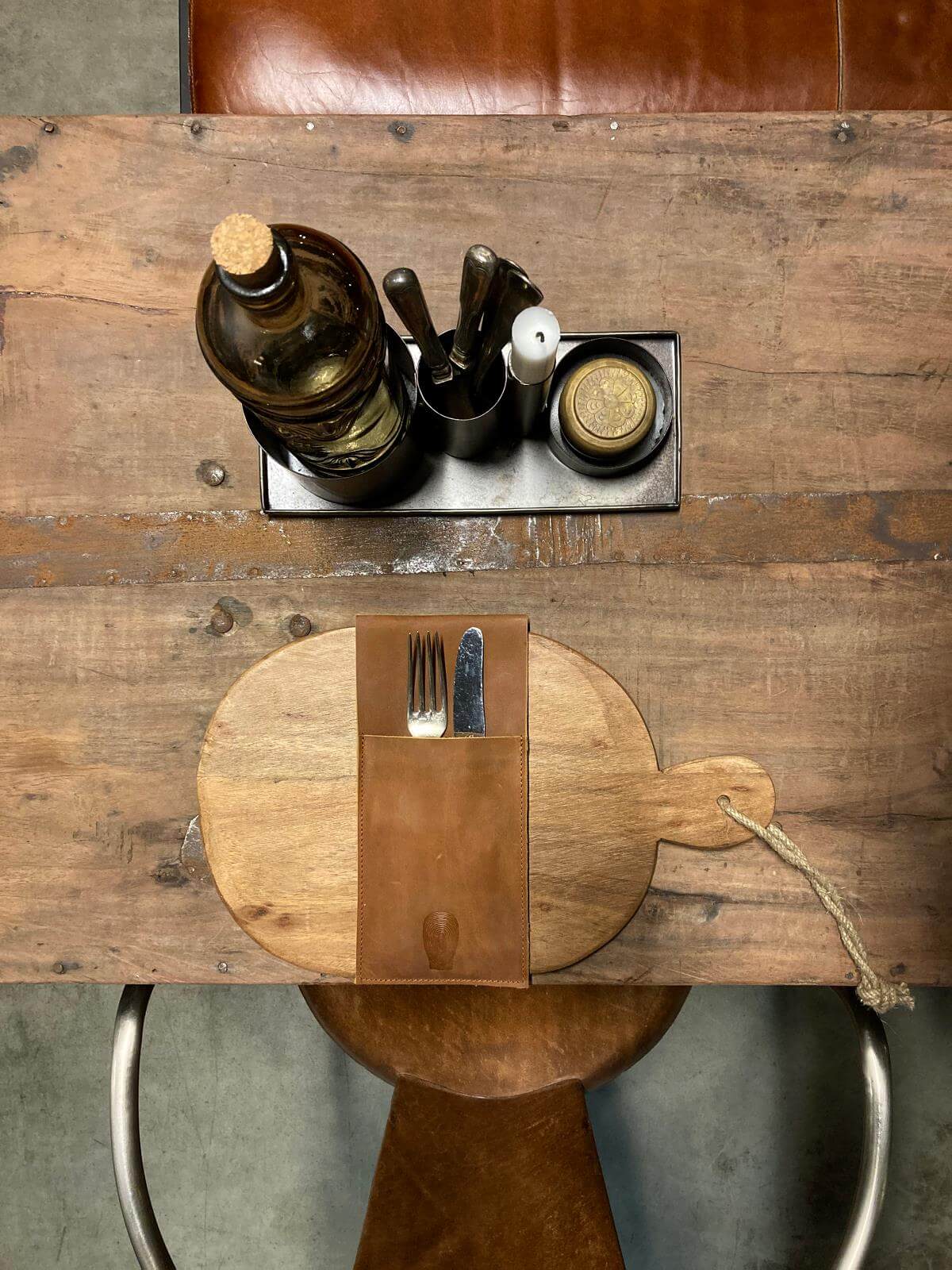 trademark living Pelle cutting board oval