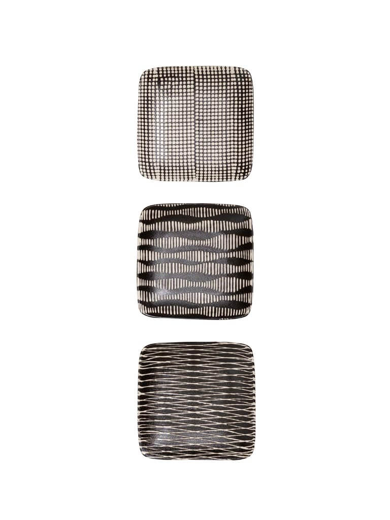 Chehoma Hakama small square plate